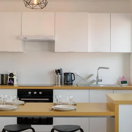 3 Bedroom Apartment Near Chu And City Center Lila Exterior foto